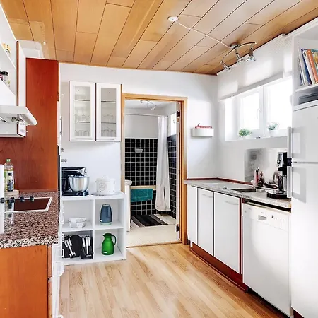 Spacious For Rent In Cozy Ingstrup דירה