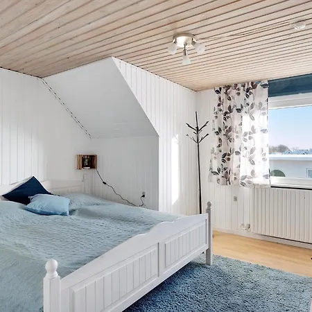 Spacious For Rent In Cozy Ingstrup לוקן