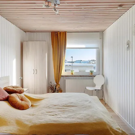 Spacious For Rent In Cozy Ingstrup דירה